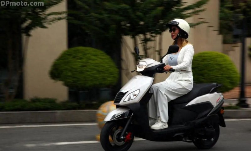 大道至简的“梦中情车” 五羊-本田NB-X125评测 大道至简的“梦中情车” 五羊-本田NB-X125评测